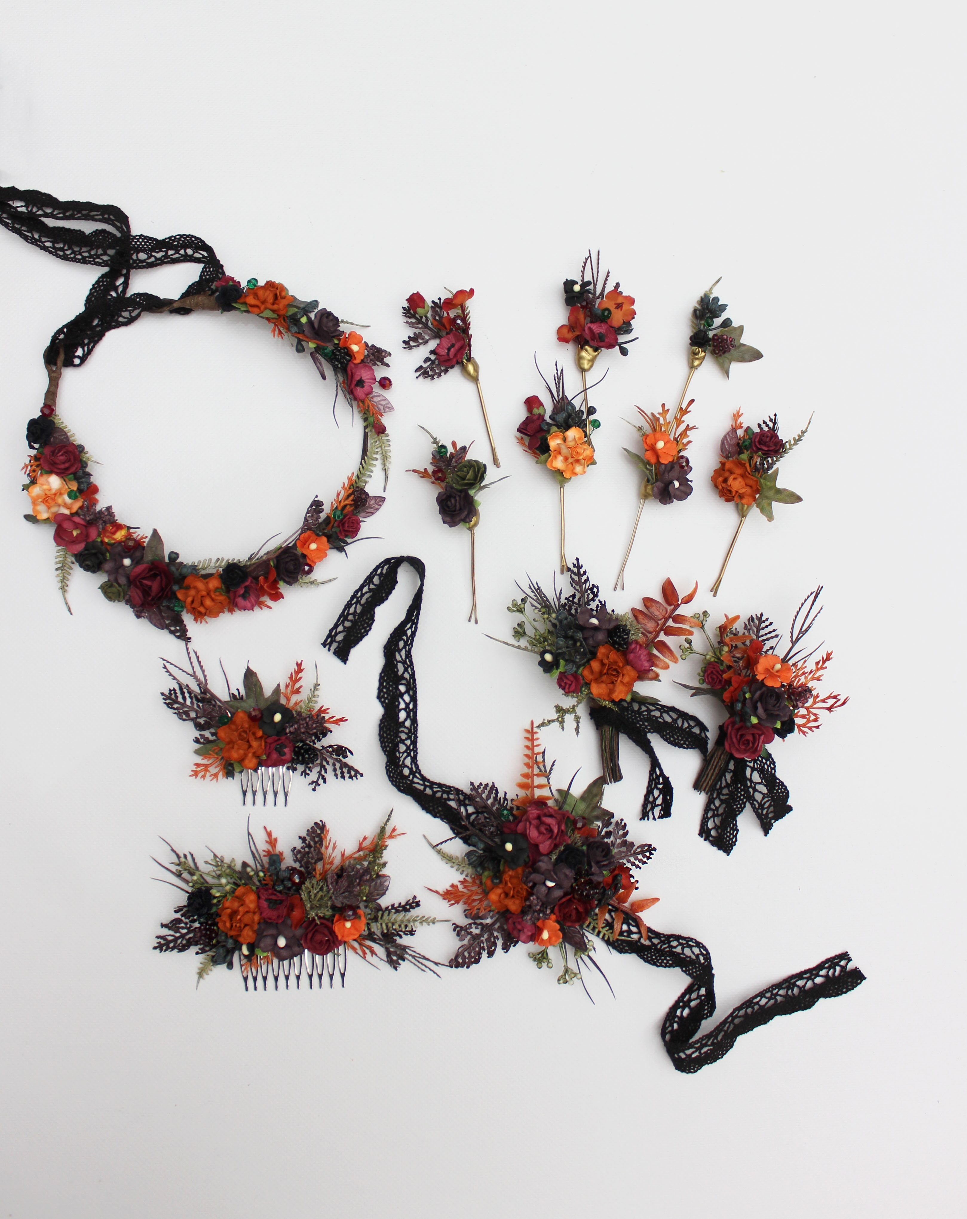 Dark romance, reimagined for your wedding 🖤

A collection of handcrafted floral accessories inspired by the rich colors 